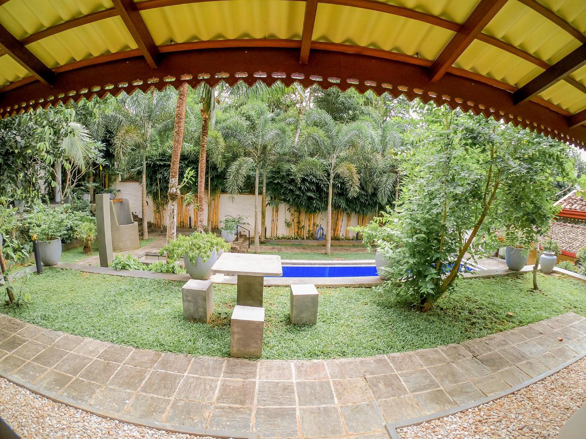 Terrace Garden Ayurveda Resort Велигама Экстерьер фото